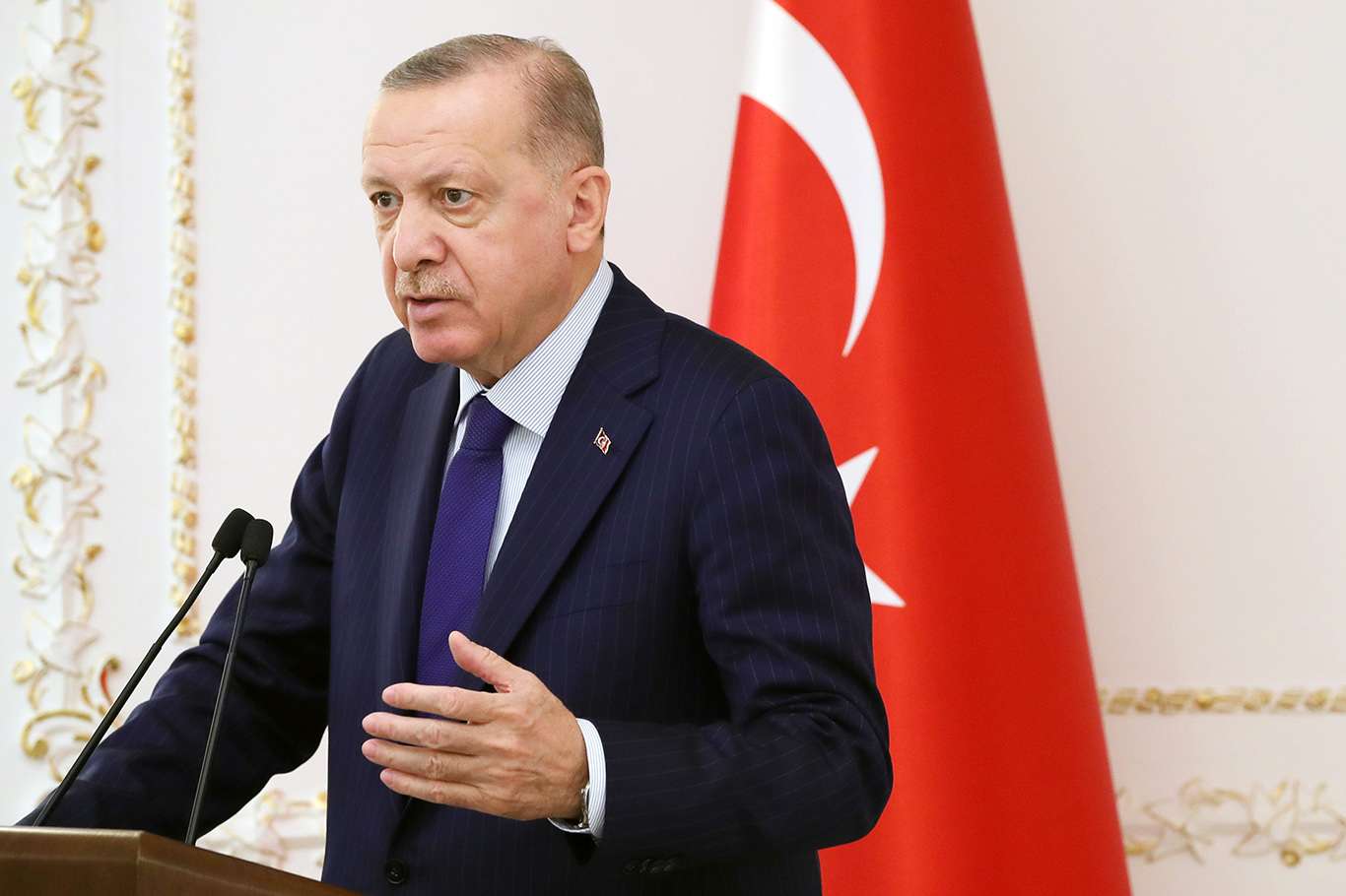Cumhurbaşkanı Erdoğan yüksek faiz oranlarını eleştirdi